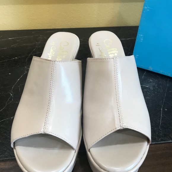 Callisto of California Maeve Wedges Size 8M - Picture 2 of 8